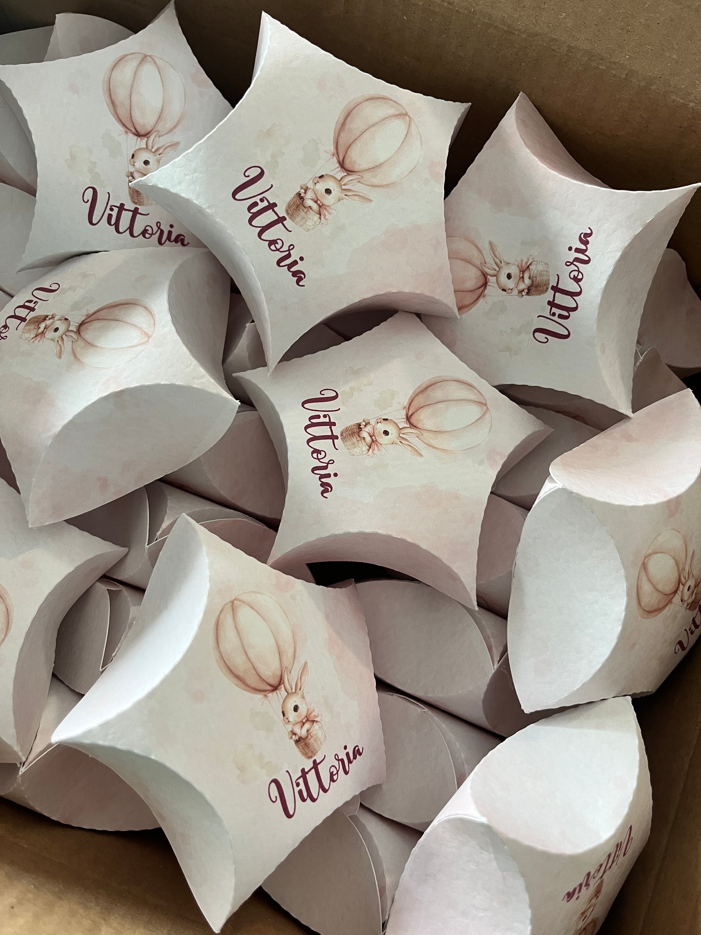 Scatolina confetti, stella cm circa  — la grafica nella foto è solo un esempio