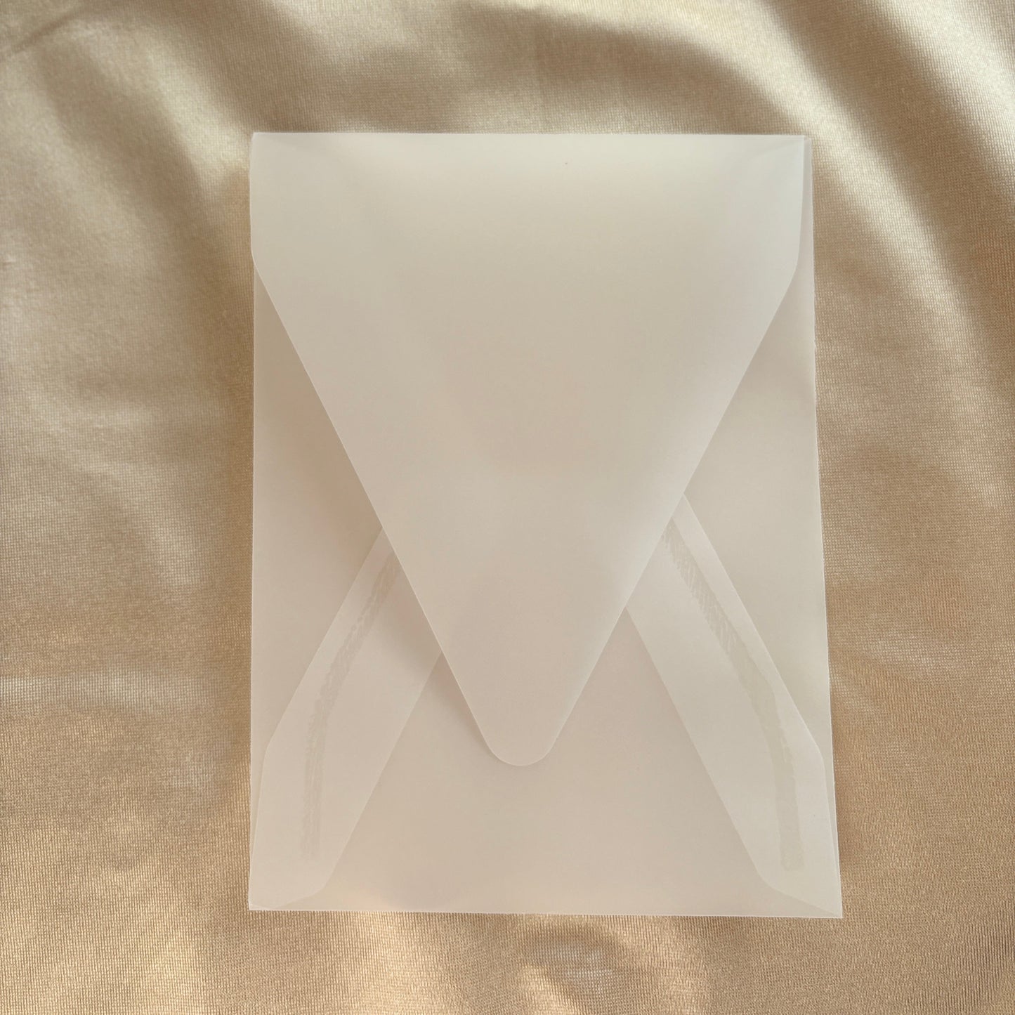 Invito Battesimo con Foil Oro – Carta Bianca Pesante e Busta Trasparente